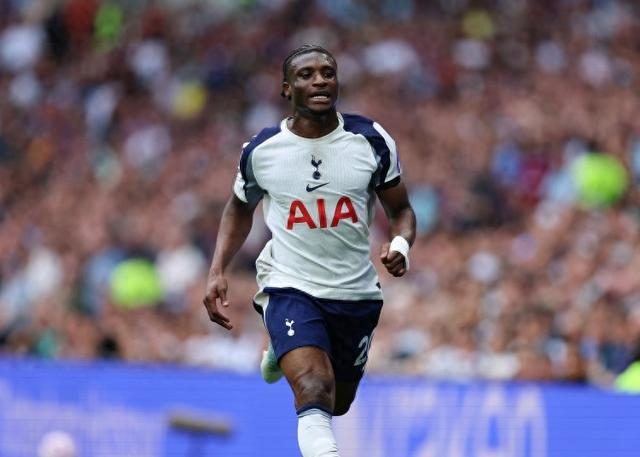 开云体育入口-5500万镑去热刺！TA：切尔西本想用霍尔+4000万镑换库杜斯 但遭拒