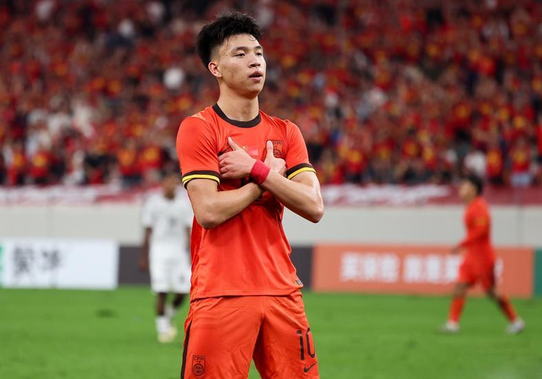 王玉栋+核桃留洋趁早!重庆队长恐无缘亚洲杯 刘诚宇魏祥鑫做准备